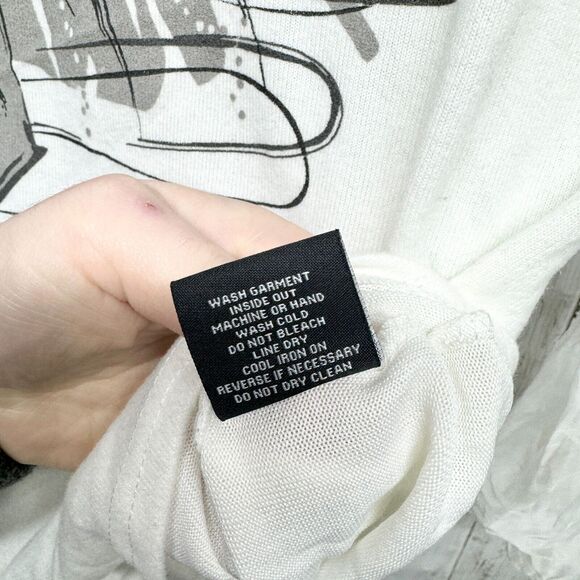 Love + Lace Sweater Womens S Beige Lovely Paris Themed Sequins Eiffel Tower - Picture 4 of 5